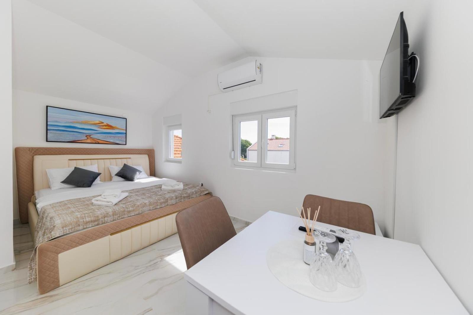 Premium Rooms Prince Zara Esterno foto
